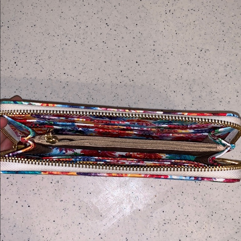 Wallet - Picture 2 of 7